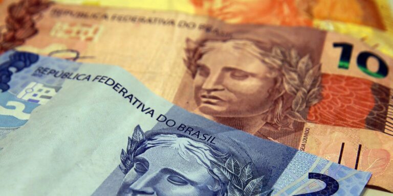 Caixa paga novo Bolsa Família a beneficiários com NIS de final 6