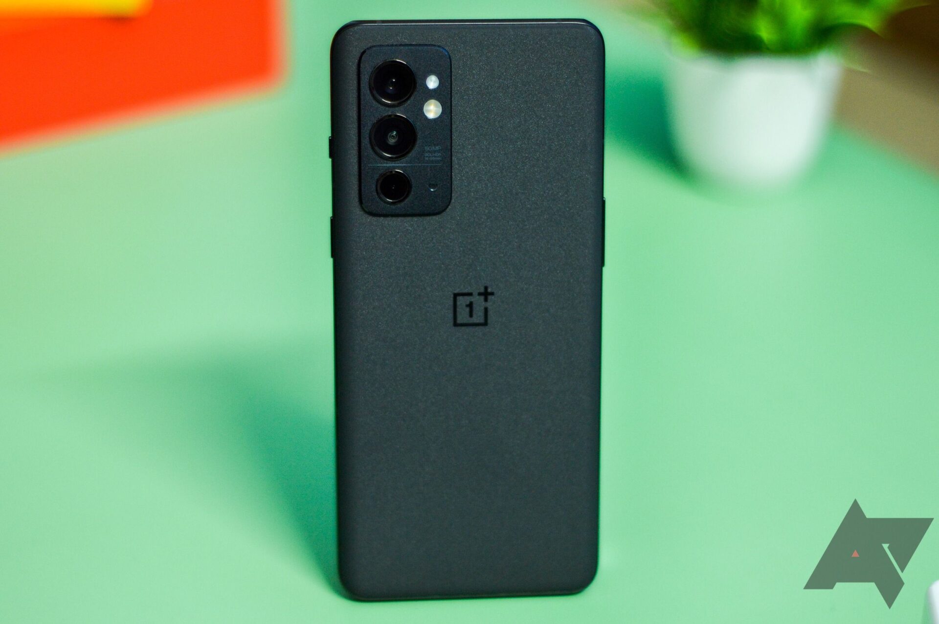 os-usuarios-do-oneplus-9rt-podem-finalmente-experimentar-o-oyxgenos-12-e-todas-as-novidades-que-ele-oferece