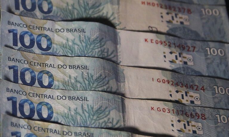 Caixa paga novo Bolsa Família a beneficiários com NIS de final 9