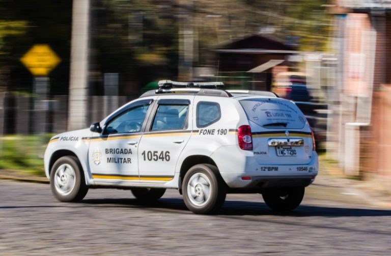 Brigada Militar prende dois homens por tráfico de entorpecentes em Camaquã