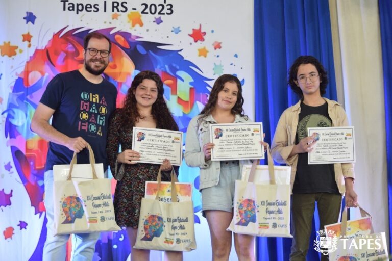 Estudantes de Tapes são premiados no XXI Concurso Estudantil Pequeno Artista