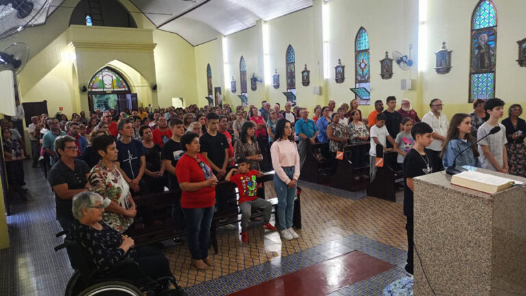 Missa de despedida do Padre Alex Suris em Sentinela do Sul