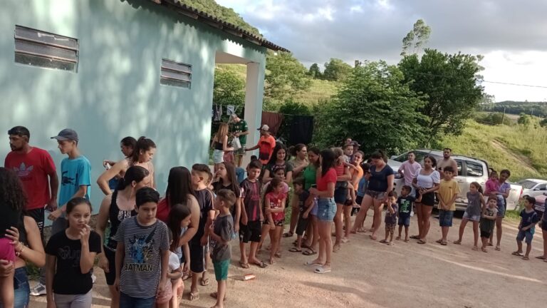 Natal de Alegria em Cerro Grande do Sul: Papai Noel Bischoff distribui felicidade