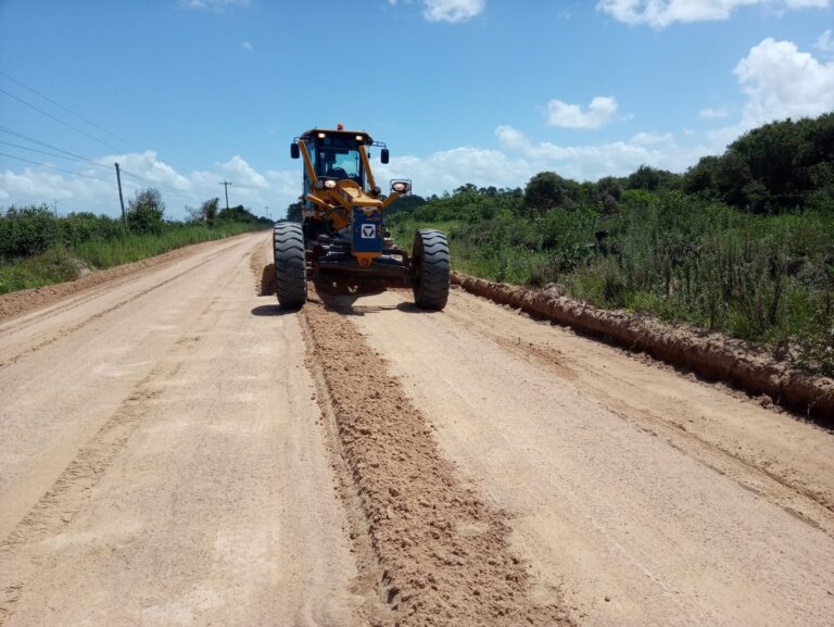 Secretaria de Obras de Tapes segue a revitalização das vias rurais