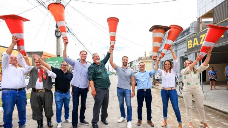 Governador entrega obra de pavimentação e sala de videomonitoramento em Barra do Ribeiro