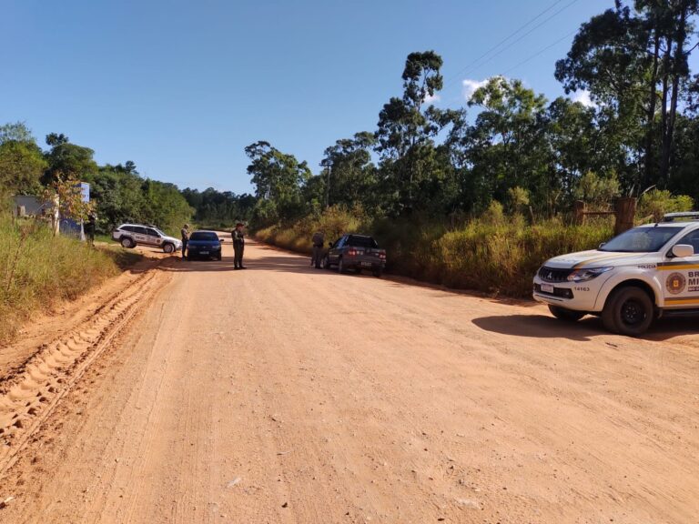 POLICIAIS MILITARES DO 1° BATALHÃO AMBIENTAL DE CAMAQUÃ REALIZAM OPERAÇÃO DE COMBATE AO ABIGEATO EM CONJUNTO COM O 30° BPM NO MUNICÍPIO DE CAMAQUÃ