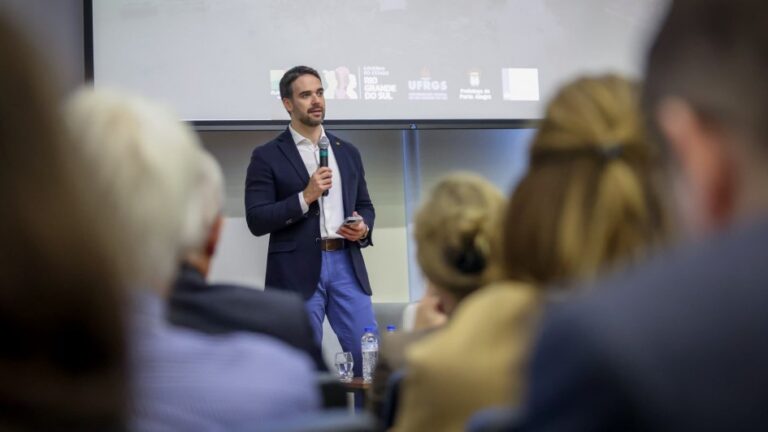 Rio Grande do Sul e Países Baixos discutem proteção contra enchentes em conferência internacional