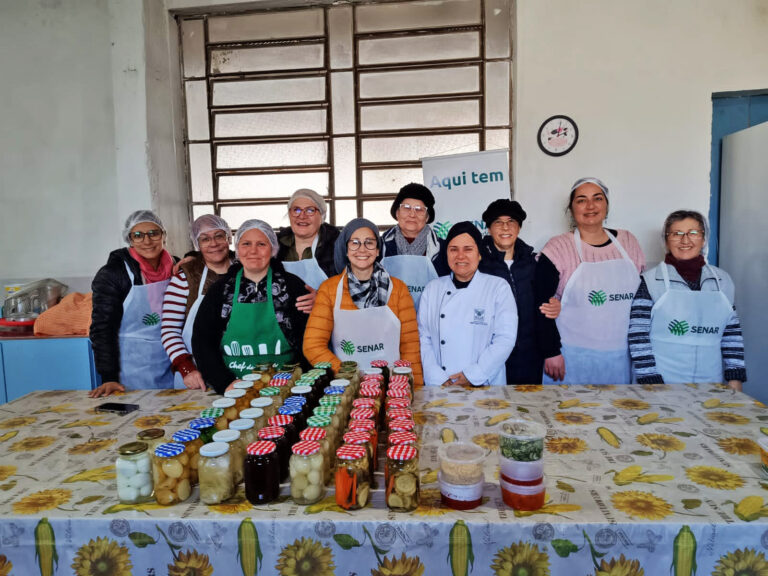 Concluído curso de Processamento de Hortaliças em Mariana Pimentel