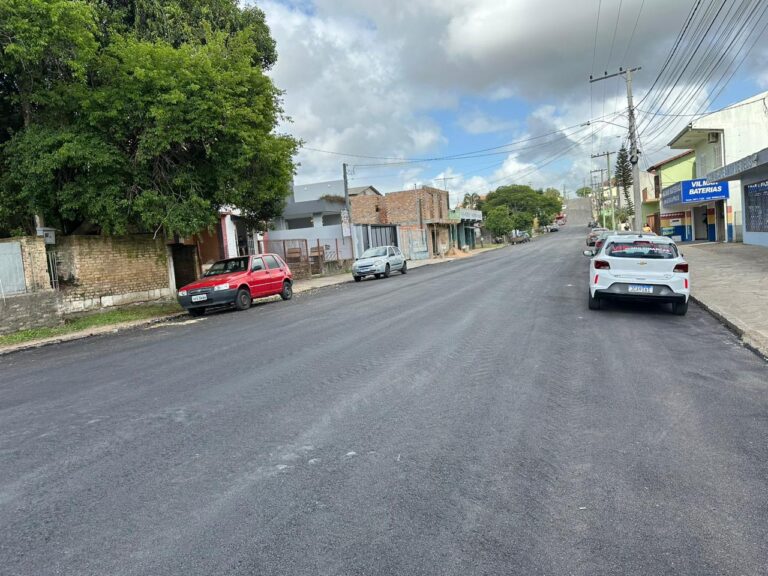 Final de Semana de Entrega do Trecho da Rua Walter Kess Asfaltado em Camaquã